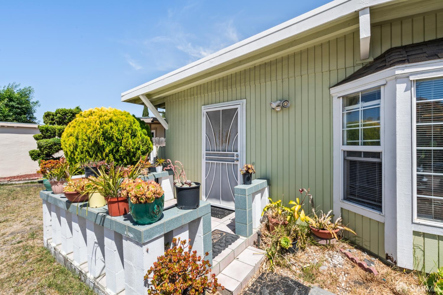 Detail Gallery Image 27 of 40 For 782 Manzanita Ave, Sunnyvale,  CA 94085 - 4 Beds | 2 Baths