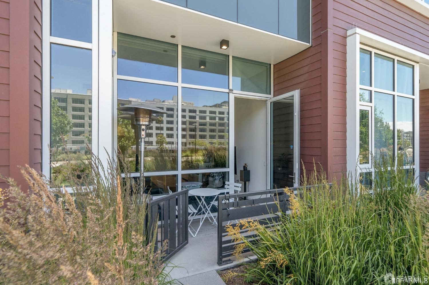 Photo #8: 425061811 Listing: Photo #8