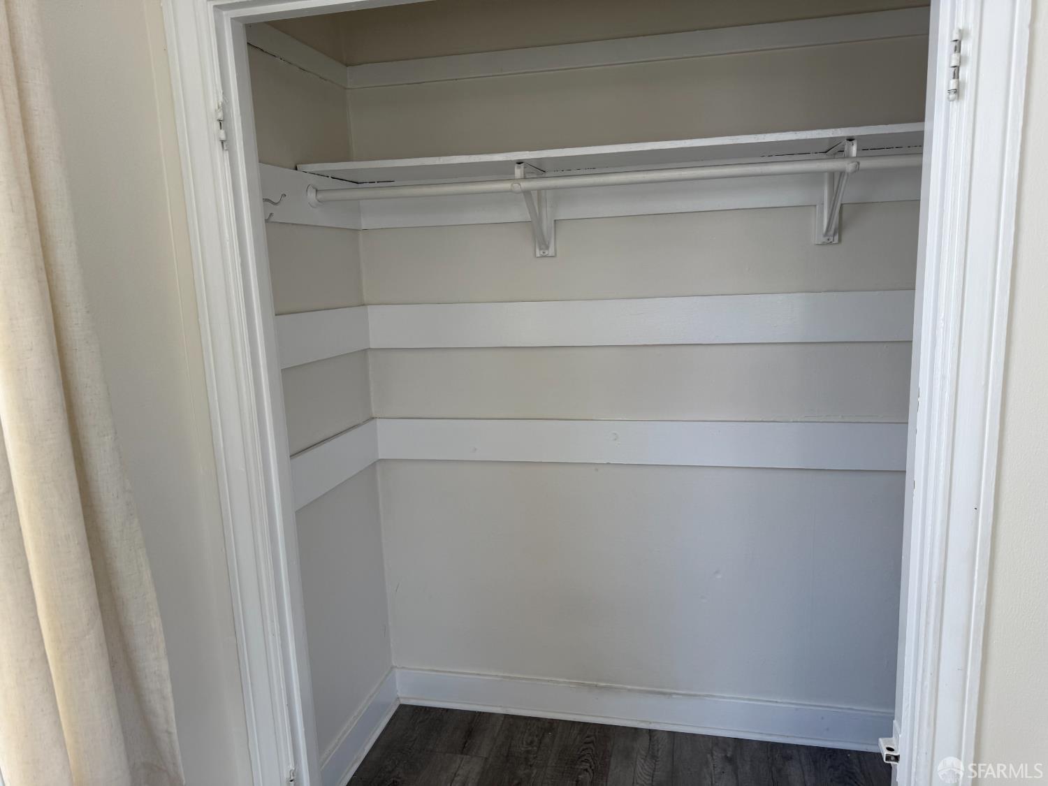 Detail Gallery Image 4 of 10 For 810 Hyde St #405,  San Francisco,  CA 94109 - 0 Beds | 1 Baths