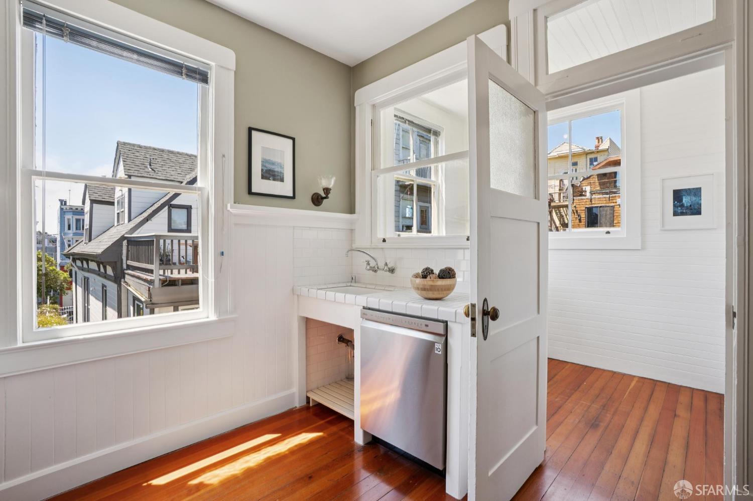 Detail Gallery Image 24 of 45 For 678 Page St, San Francisco,  CA 94117 - 2 Beds | 1 Baths