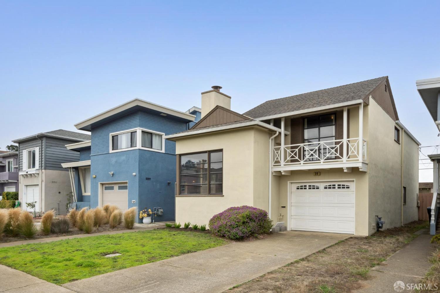 Detail Gallery Image 2 of 50 For 36 Eastgate Dr, Daly City,  CA 94015 - 2 Beds | 1/1 Baths