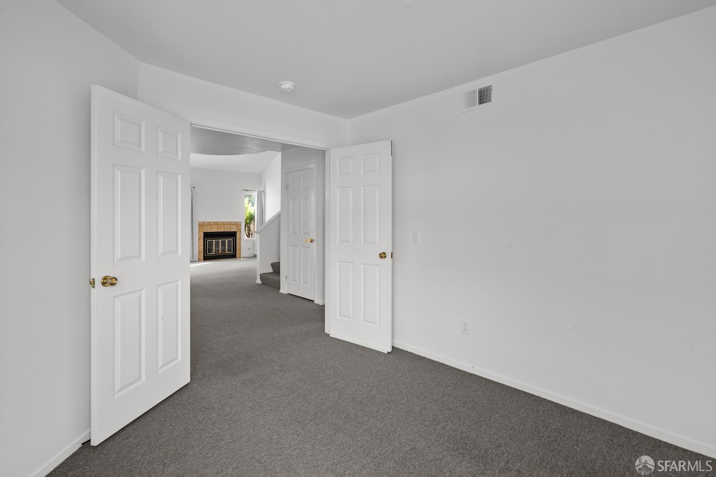 Detail Gallery Image 14 of 43 For 282 Greenview Dr, Daly City,  CA 94014 - 2 Beds | 3 Baths