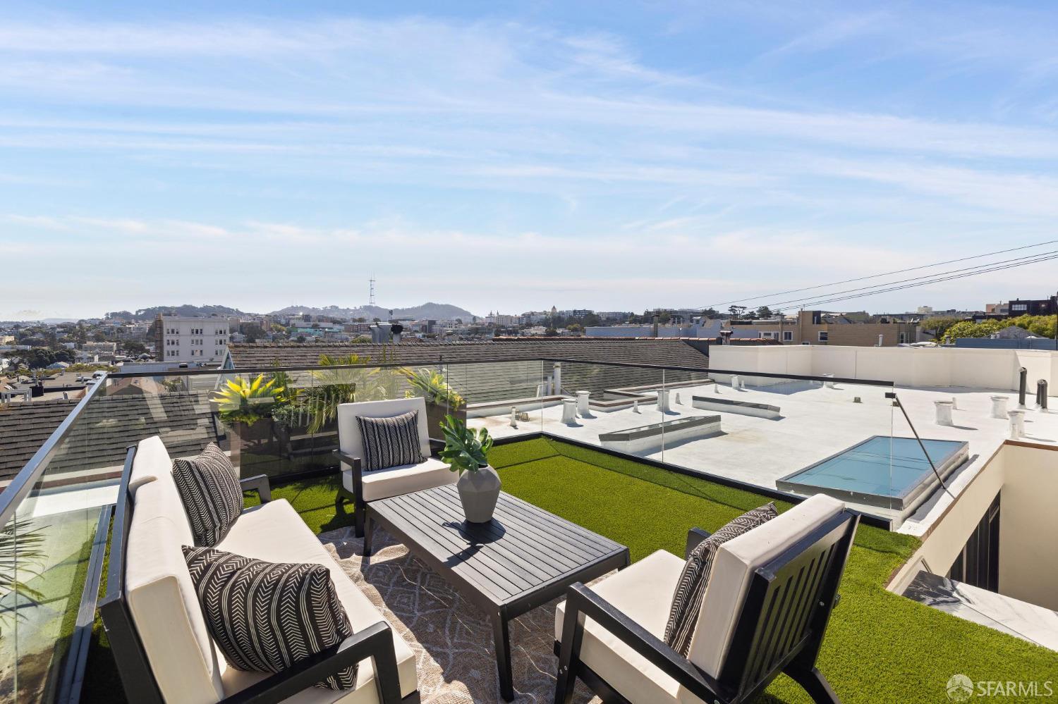 Detail Gallery Image 28 of 46 For 1910 Baker St, San Francisco,  CA 94115 - – Beds | – Baths