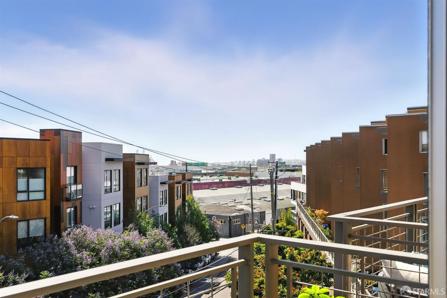 Photo #6: 425057988 Listing 