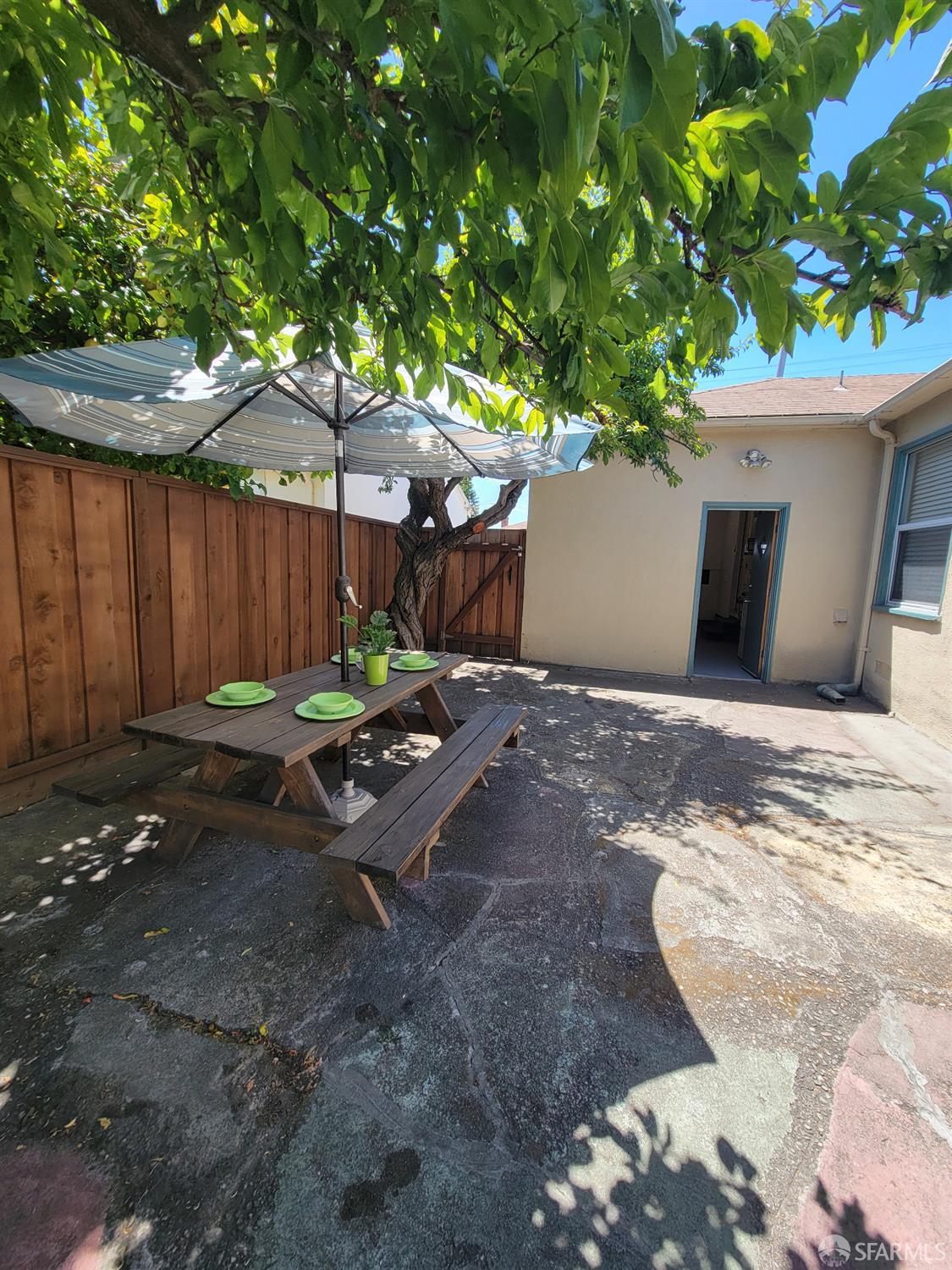 Detail Gallery Image 24 of 29 For 14850 Donna St, San Leandro,  CA 94578 - 3 Beds | 1/1 Baths
