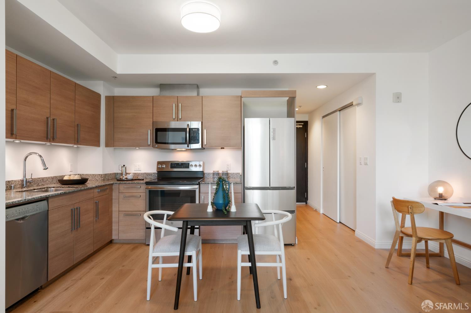 Photo #15: 425061434 Listing: Photo #15