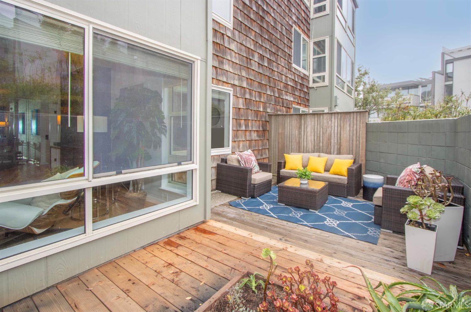 Photo #3: 425060217 Listing 
