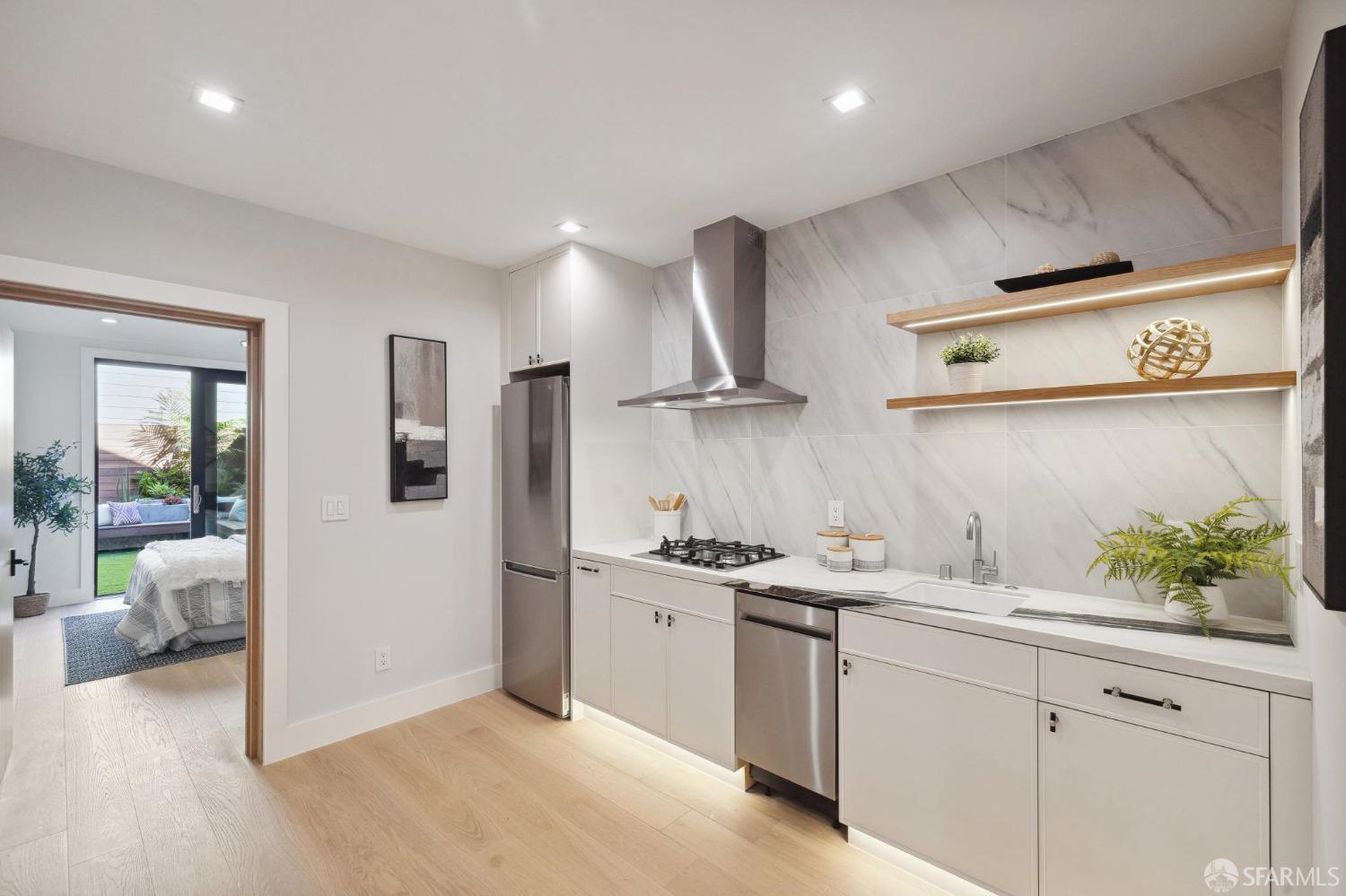 Detail Gallery Image 30 of 46 For 1910 Baker St, San Francisco,  CA 94115 - – Beds | – Baths