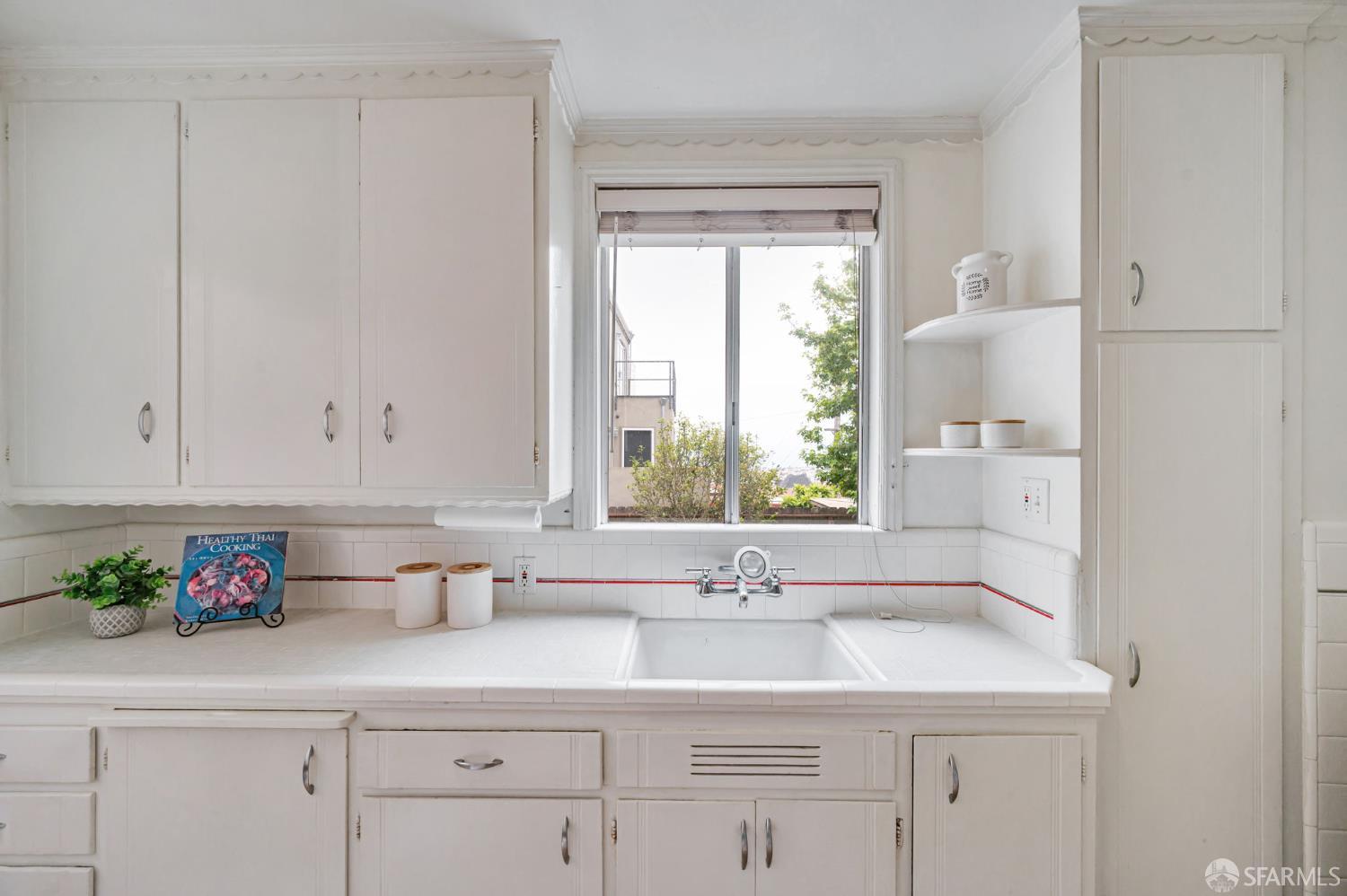 Detail Gallery Image 11 of 47 For 1883 16th Ave, San Francisco,  CA 94122 - – Beds | – Baths