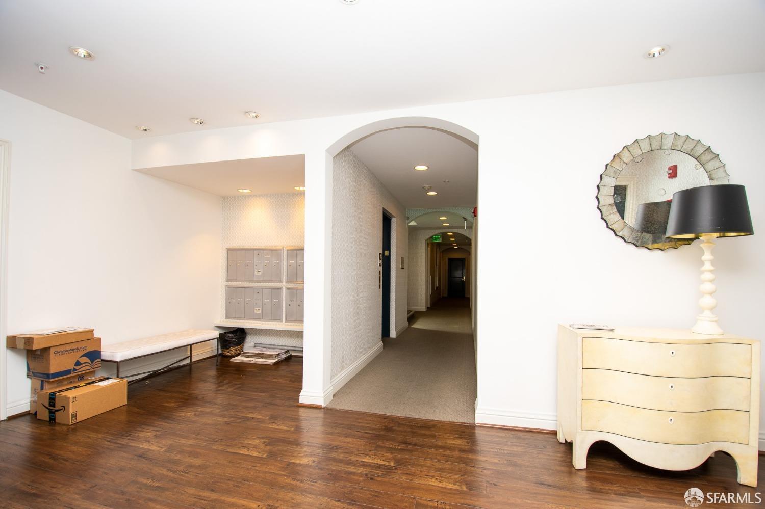 Detail Gallery Image 2 of 14 For 725 Pine St #207,  San Francisco,  CA 94108 - 0 Beds | 1 Baths