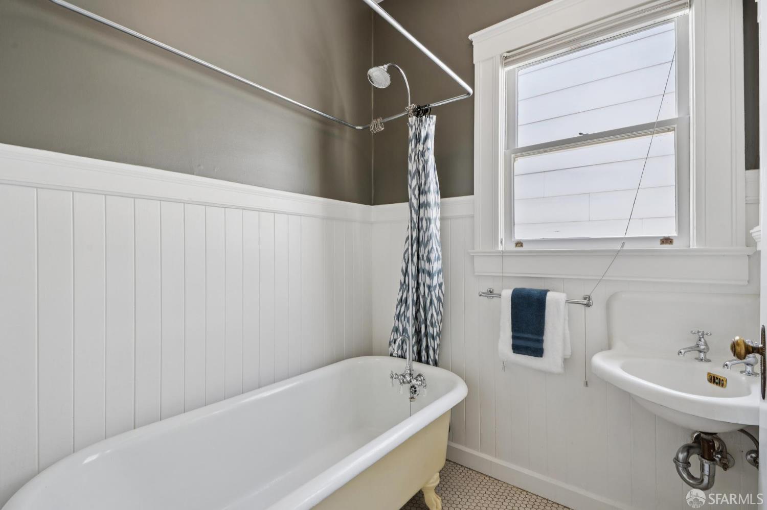 Detail Gallery Image 15 of 45 For 678 Page St, San Francisco,  CA 94117 - 2 Beds | 1 Baths