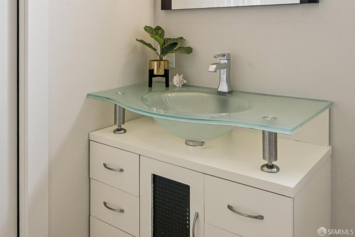 Detail Gallery Image 33 of 50 For 36 Eastgate Dr, Daly City,  CA 94015 - 2 Beds | 1/1 Baths