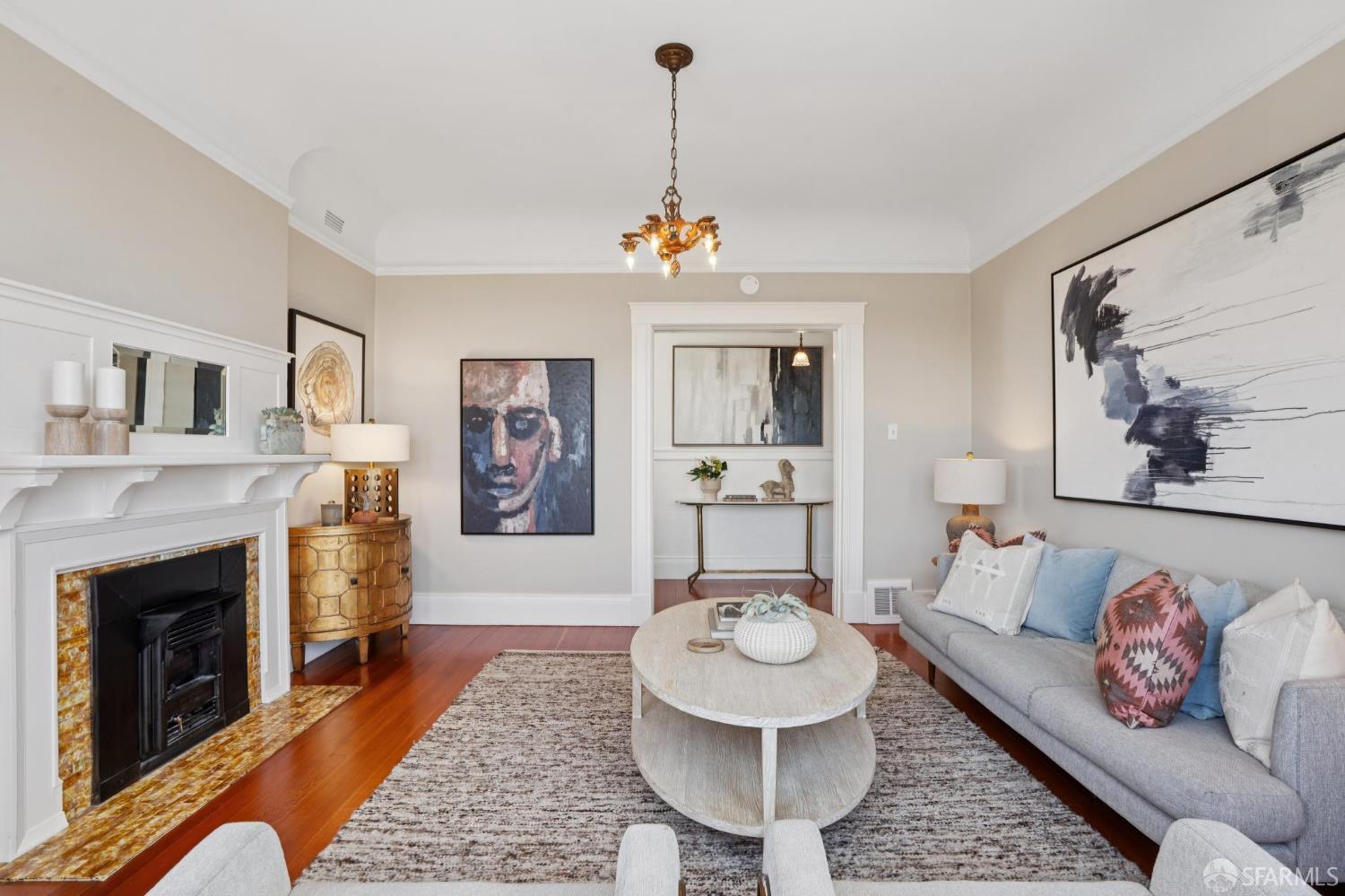 Detail Gallery Image 3 of 45 For 678 Page St, San Francisco,  CA 94117 - 2 Beds | 1 Baths