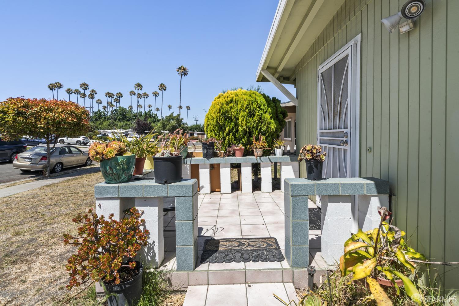 Detail Gallery Image 26 of 40 For 782 Manzanita Ave, Sunnyvale,  CA 94085 - 4 Beds | 2 Baths
