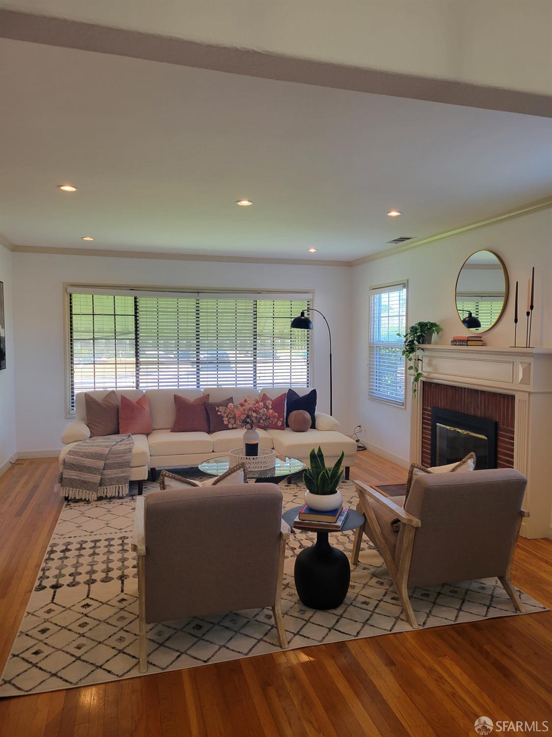 Detail Gallery Image 5 of 29 For 14850 Donna St, San Leandro,  CA 94578 - 3 Beds | 1/1 Baths