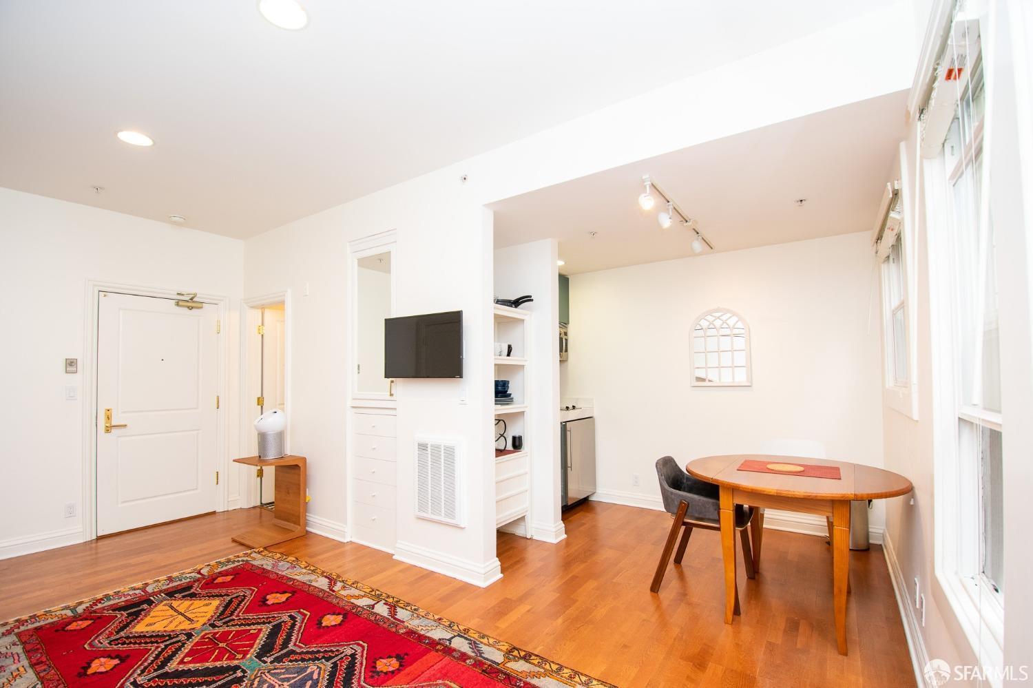 Detail Gallery Image 7 of 14 For 725 Pine St #207,  San Francisco,  CA 94108 - 0 Beds | 1 Baths