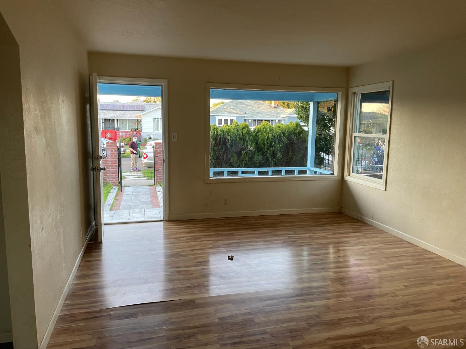 Detail Gallery Image 7 of 20 For 1902 Dunn Ave, Richmond,  CA 94801 - 2 Beds | 2 Baths