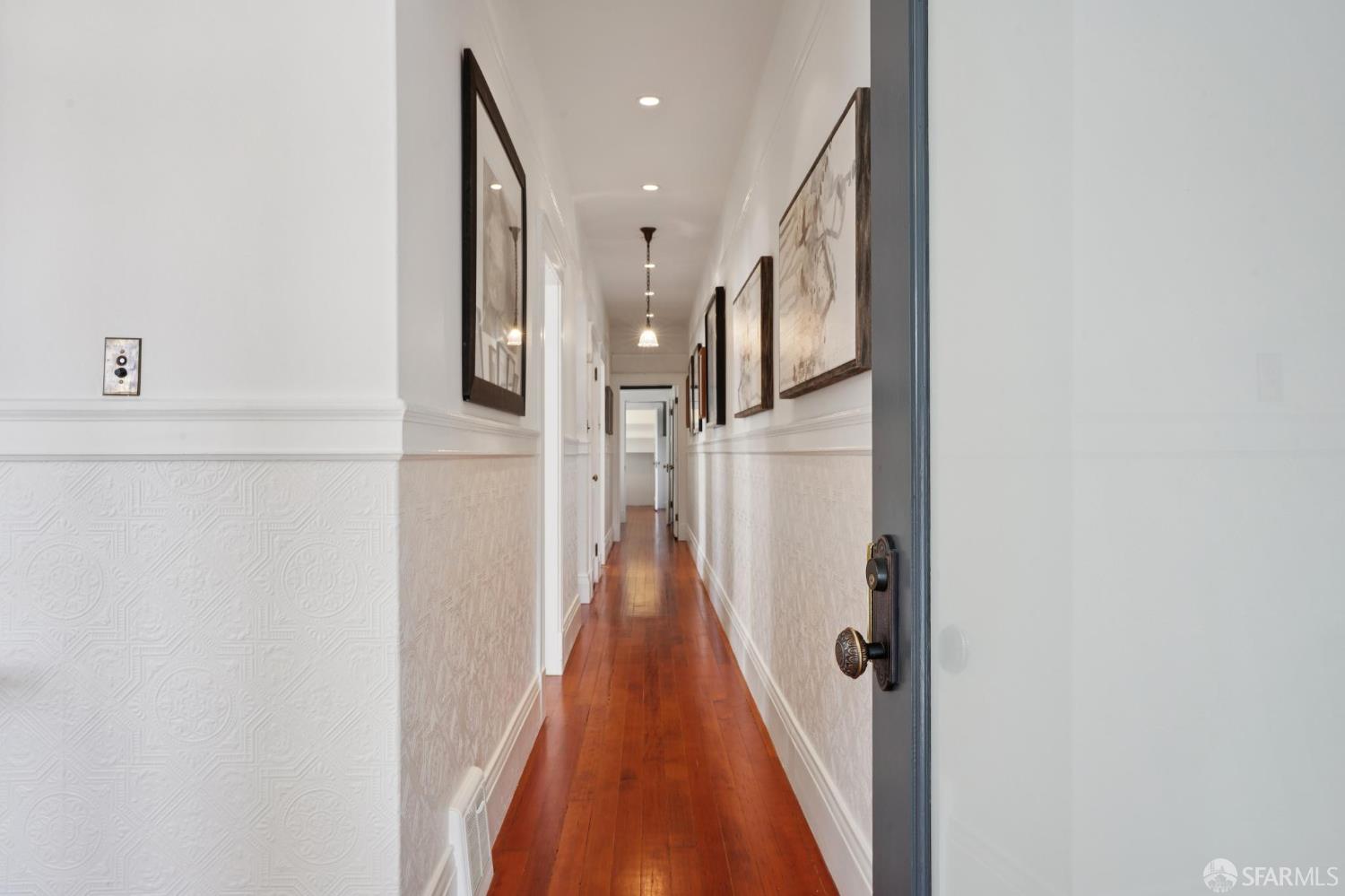 Detail Gallery Image 5 of 45 For 678 Page St, San Francisco,  CA 94117 - 2 Beds | 1 Baths