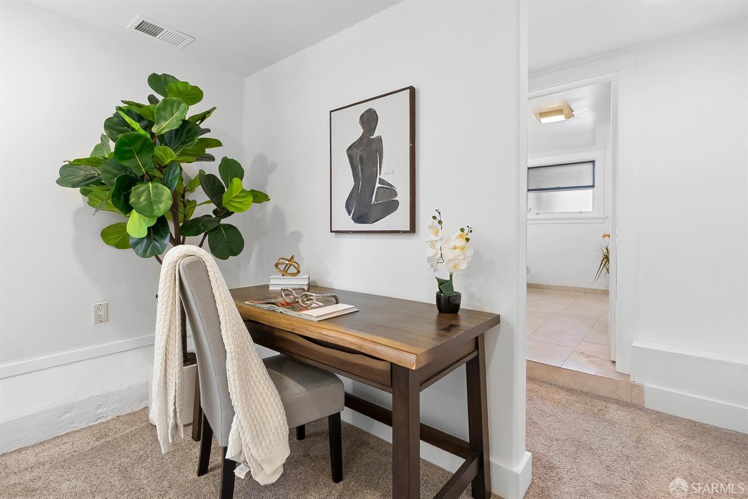 Detail Gallery Image 17 of 41 For 720 61st St, Oakland,  CA 94609 - 5 Beds | 3 Baths