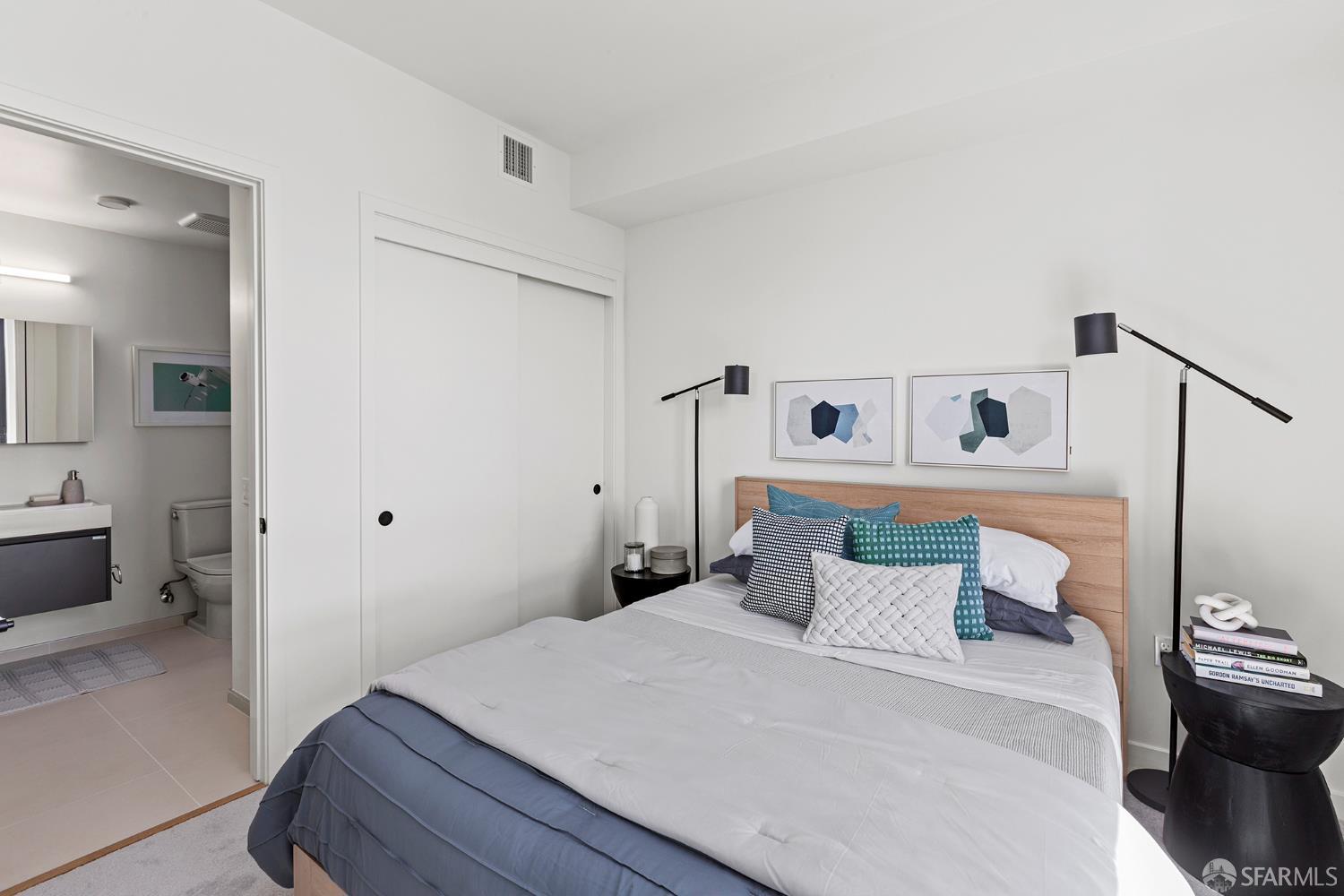 Photo #5: 425061834 Listing 