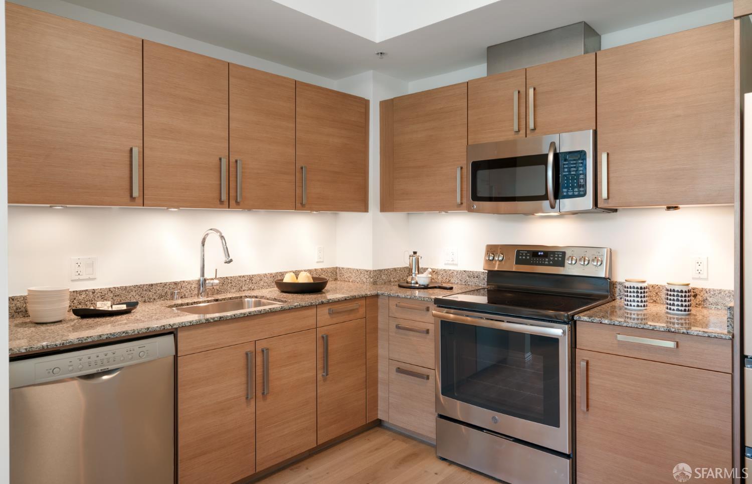Photo #19: 425061434 Listing: Photo #19