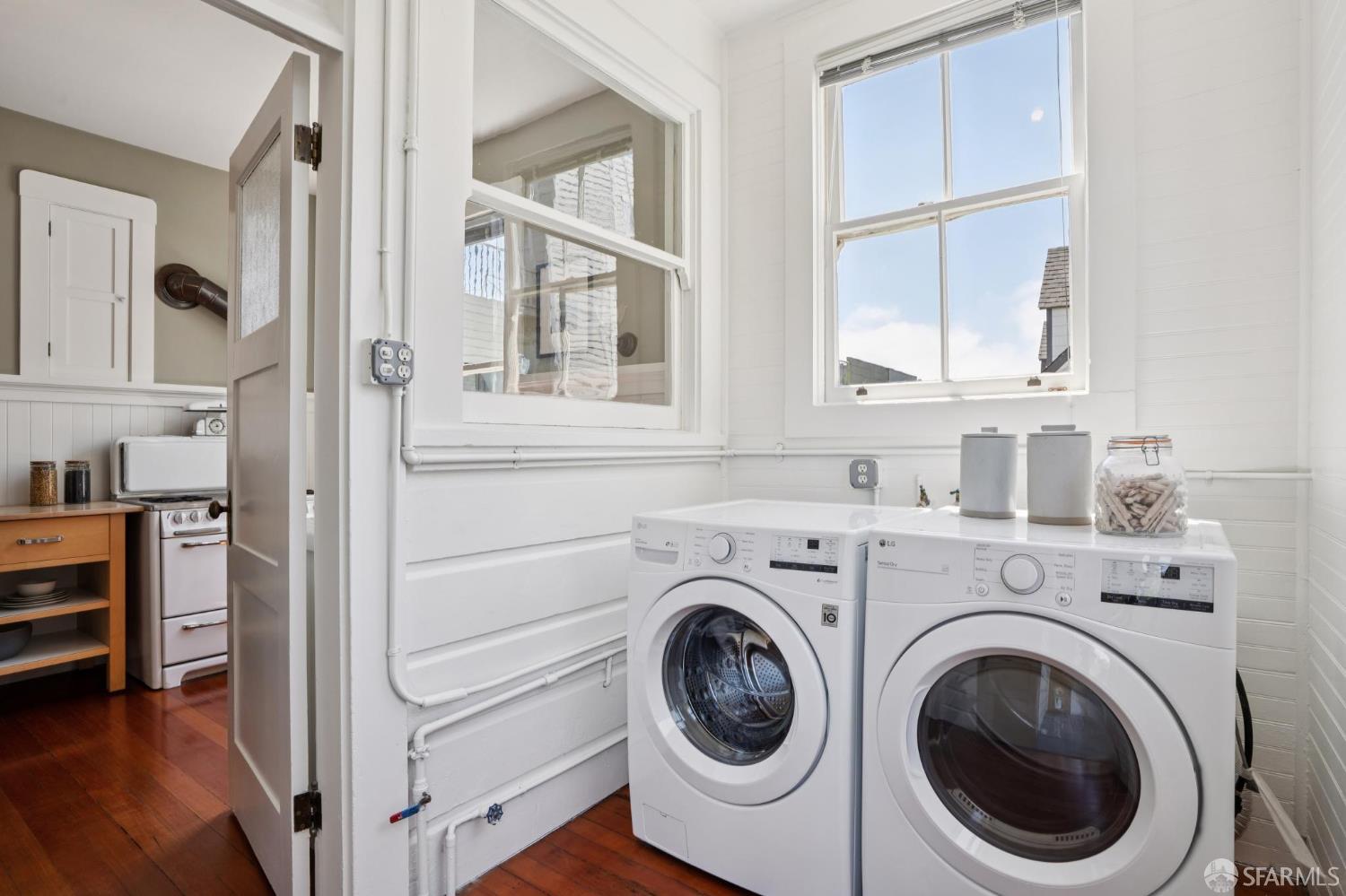 Detail Gallery Image 27 of 45 For 678 Page St, San Francisco,  CA 94117 - 2 Beds | 1 Baths