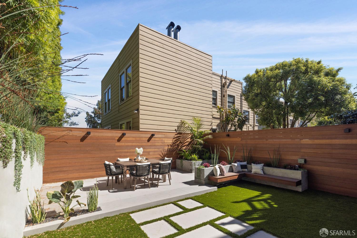 Detail Gallery Image 32 of 46 For 1910 Baker St, San Francisco,  CA 94115 - – Beds | – Baths