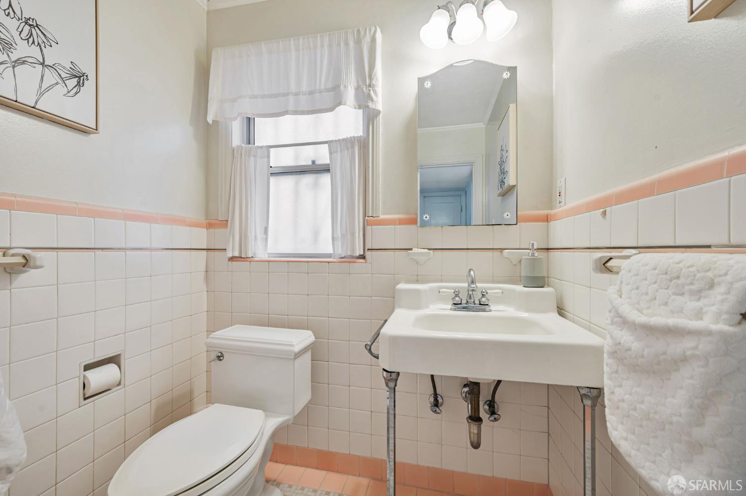 Detail Gallery Image 35 of 47 For 1883 16th Ave, San Francisco,  CA 94122 - – Beds | – Baths