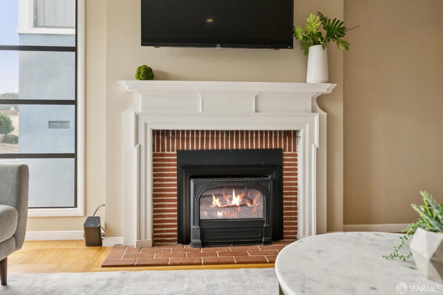 Detail Gallery Image 10 of 50 For 36 Eastgate Dr, Daly City,  CA 94015 - 2 Beds | 1/1 Baths