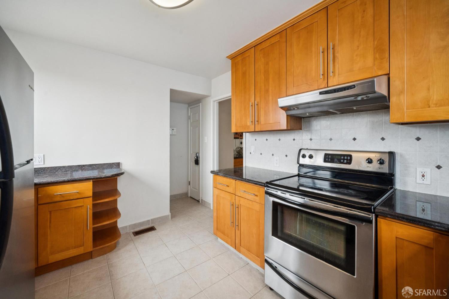 Detail Gallery Image 25 of 50 For 36 Eastgate Dr, Daly City,  CA 94015 - 2 Beds | 1/1 Baths
