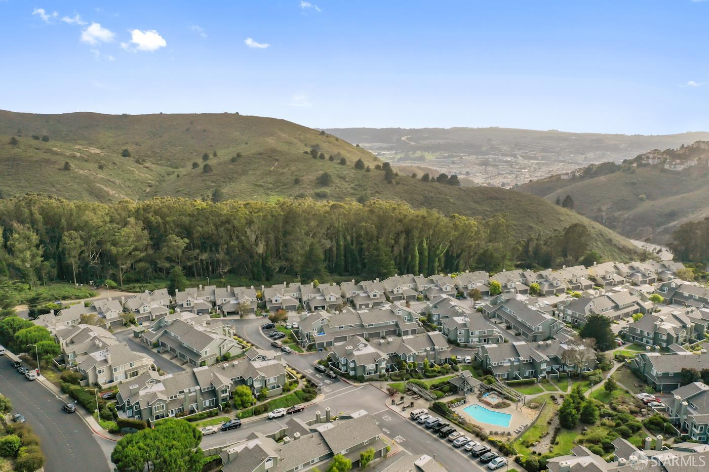 Detail Gallery Image 43 of 43 For 282 Greenview Dr, Daly City,  CA 94014 - 2 Beds | 3 Baths