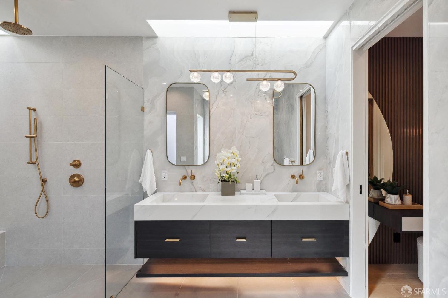 Detail Gallery Image 19 of 46 For 1910 Baker St, San Francisco,  CA 94115 - – Beds | – Baths