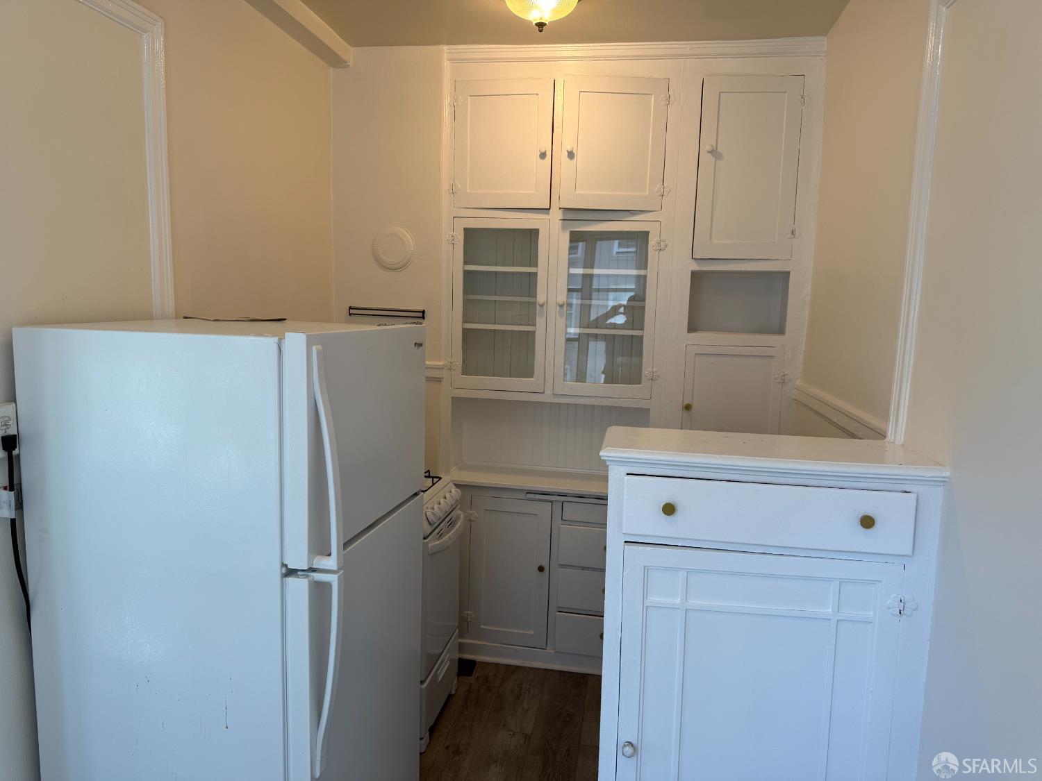 Detail Gallery Image 8 of 10 For 810 Hyde St #405,  San Francisco,  CA 94109 - 0 Beds | 1 Baths