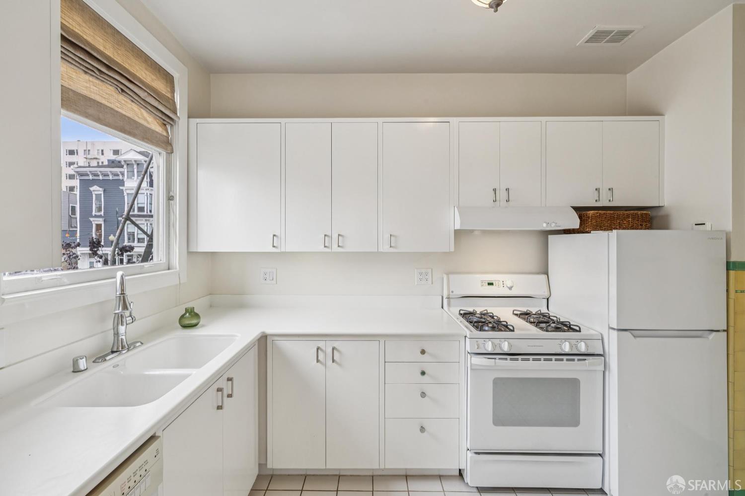 Detail Gallery Image 8 of 18 For 2801 Octavia St #3,  San Francisco,  CA 94123 - 1 Beds | 1 Baths