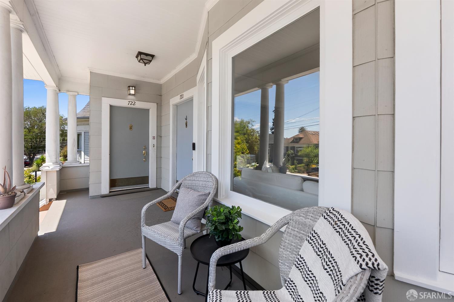 Detail Gallery Image 4 of 41 For 720 61st St, Oakland,  CA 94609 - – Beds | – Baths