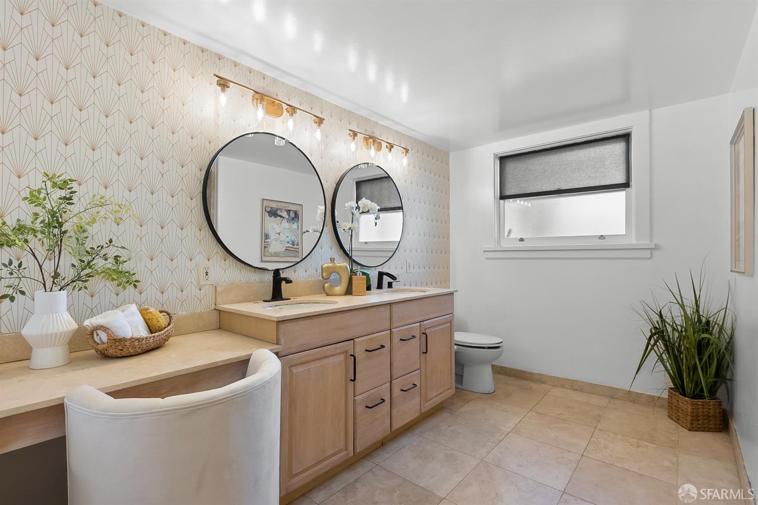 Detail Gallery Image 19 of 41 For 720 61st St, Oakland,  CA 94609 - – Beds | – Baths