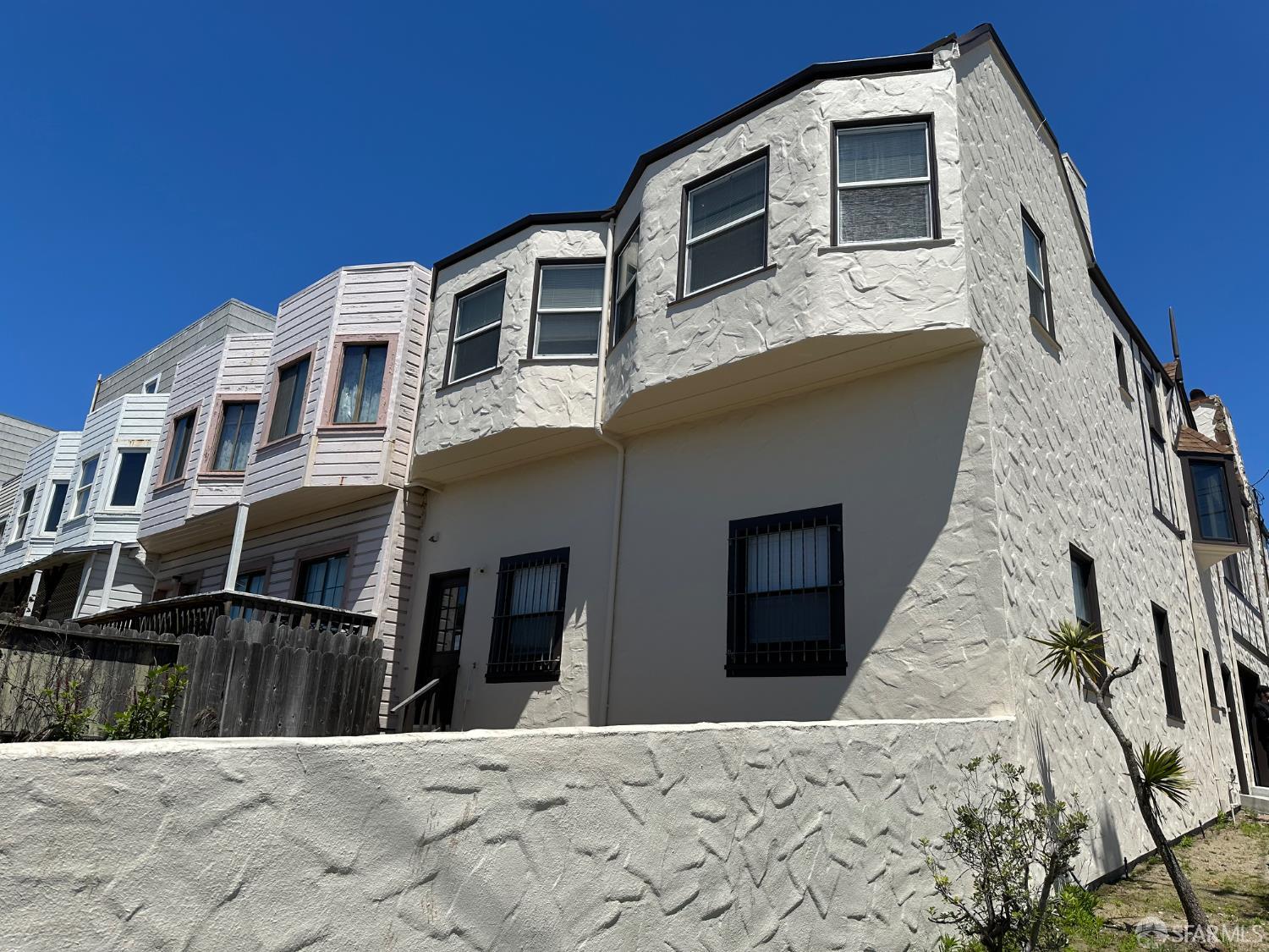 Detail Gallery Image 3 of 46 For 1599 35th Ave, San Francisco,  CA 94122 - 3 Beds | 2/1 Baths