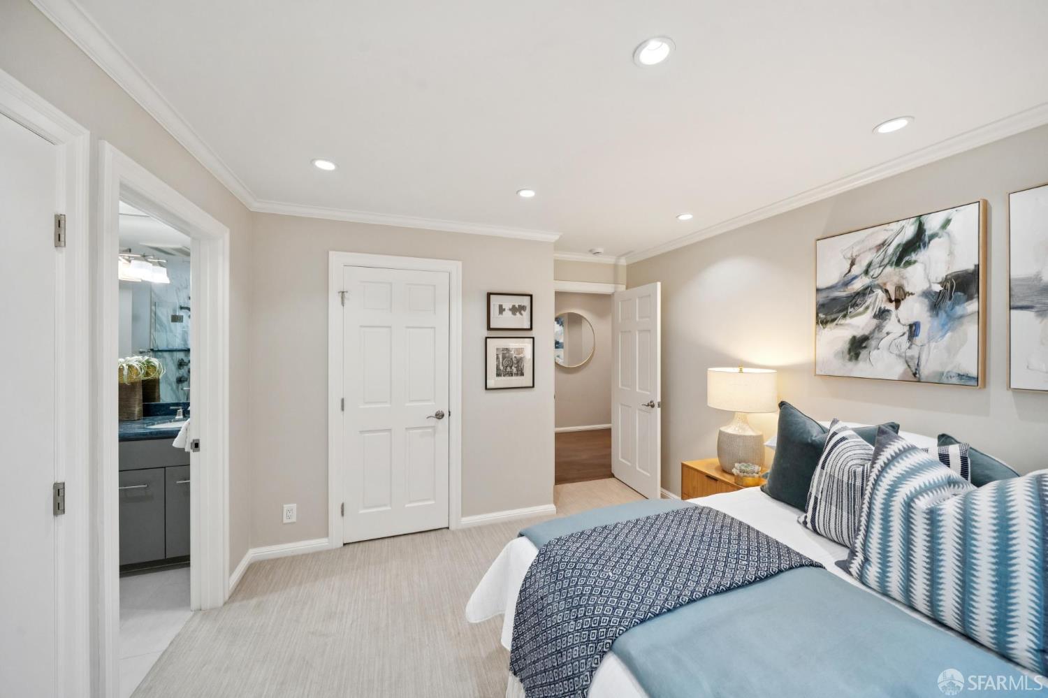 Detail Gallery Image 34 of 82 For 844 North Point St, San Francisco,  CA 94109 - 2 Beds | 2 Baths