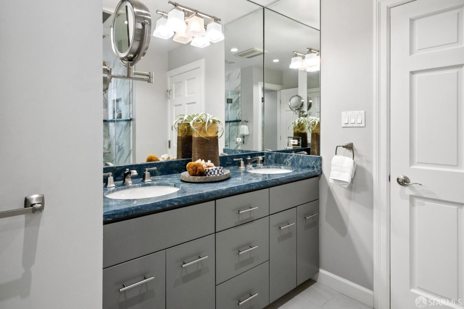 Detail Gallery Image 42 of 82 For 844 North Point St, San Francisco,  CA 94109 - 2 Beds | 2 Baths