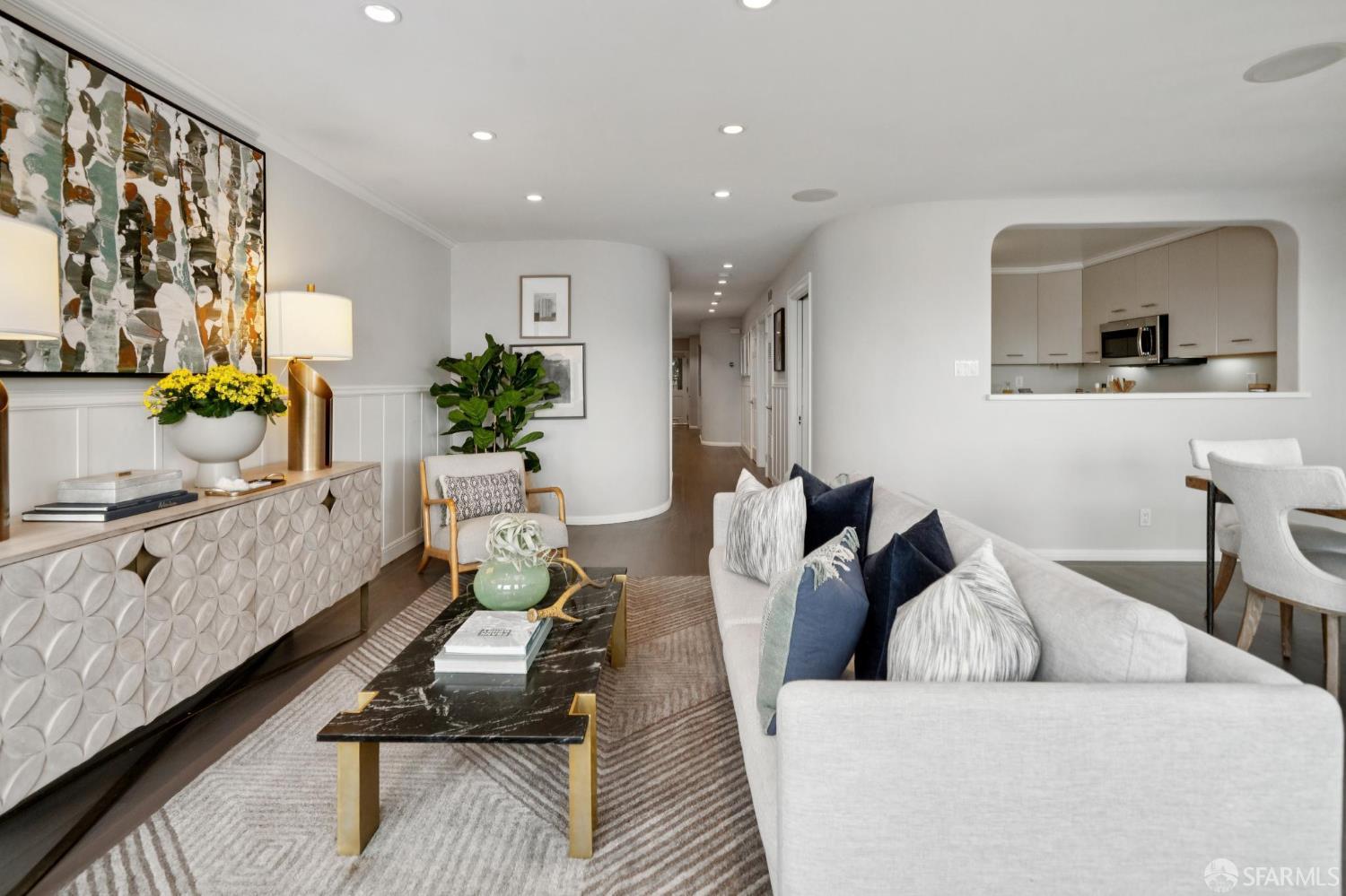Detail Gallery Image 23 of 82 For 844 North Point St, San Francisco,  CA 94109 - 2 Beds | 2 Baths