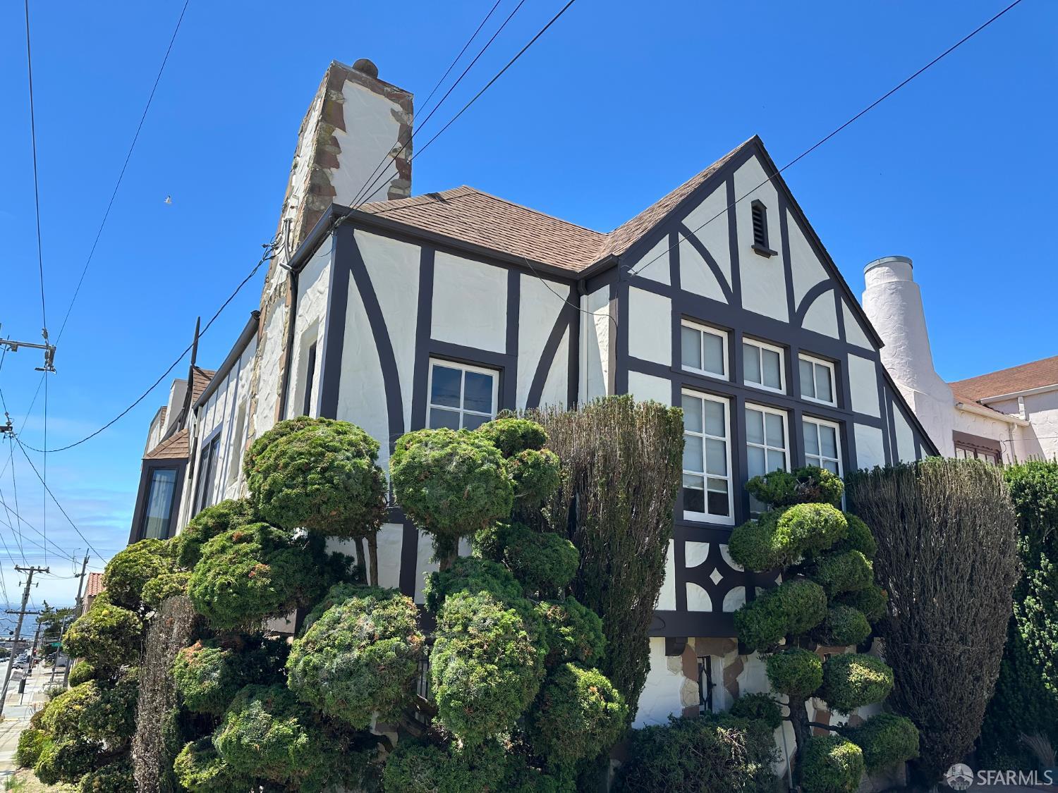 Detail Gallery Image 2 of 46 For 1599 35th Ave, San Francisco,  CA 94122 - 3 Beds | 2/1 Baths