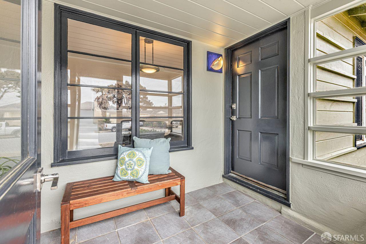 Detail Gallery Image 2 of 27 For 759 Maddux Dr, Daly City,  CA 94015 - 4 Beds | 2 Baths