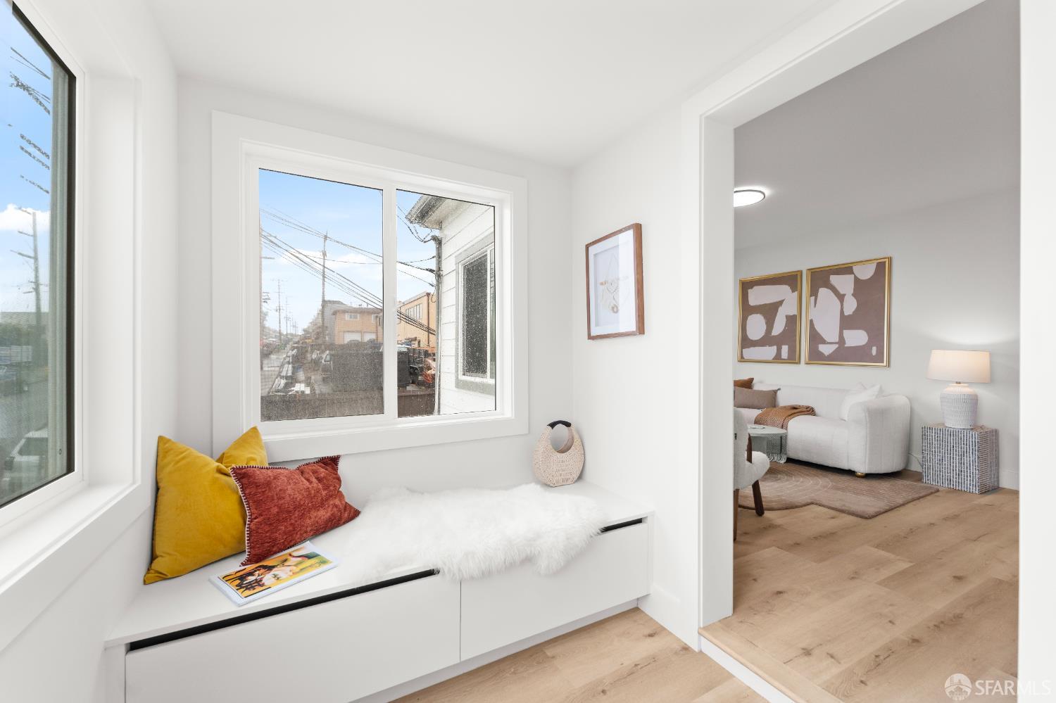 Detail Gallery Image 2 of 59 For 611 Hillside Blvd, Daly City,  CA 94014 - 4 Beds | 2 Baths