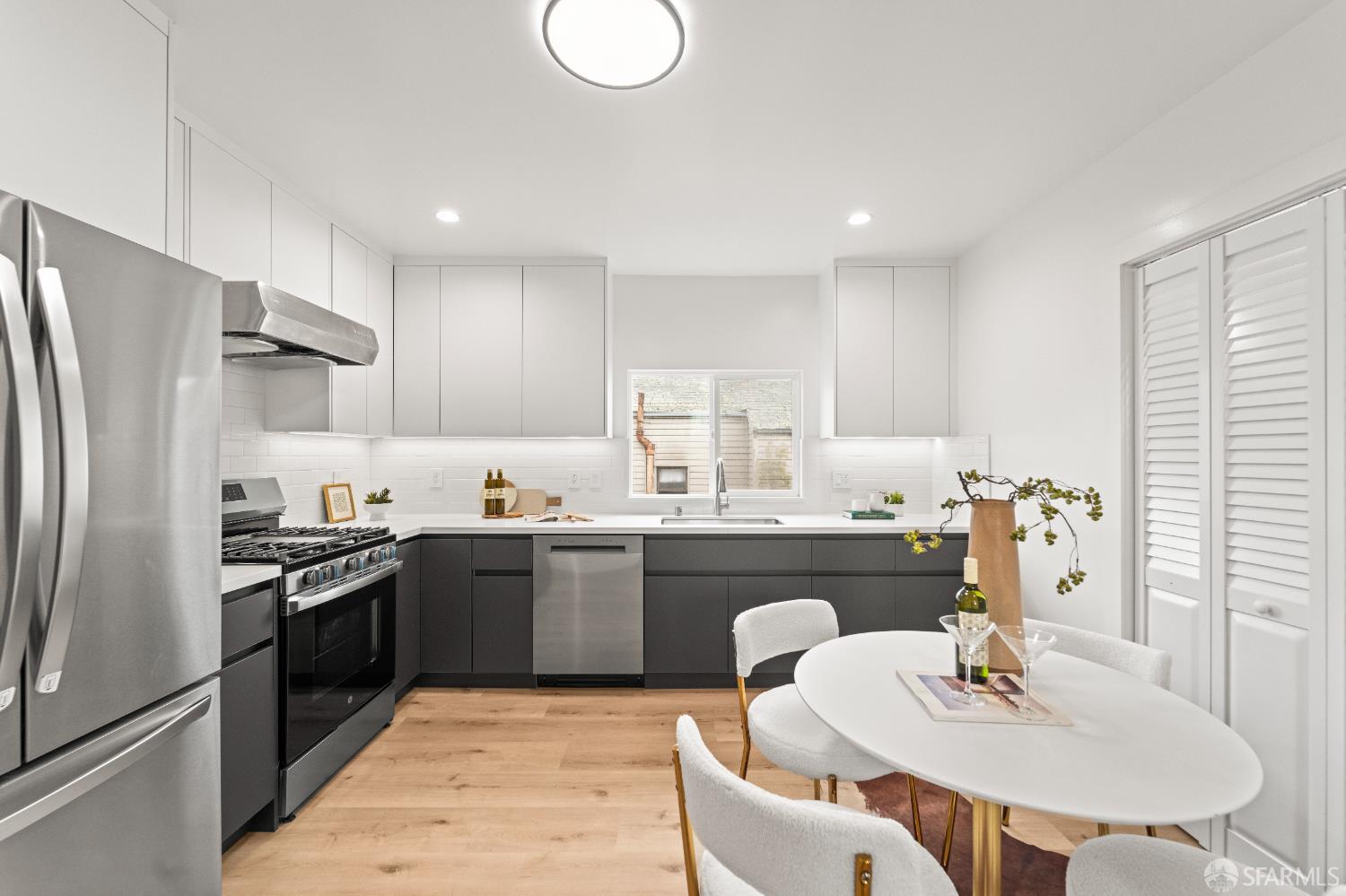 Detail Gallery Image 7 of 59 For 611 Hillside Blvd, Daly City,  CA 94014 - 4 Beds | 2 Baths