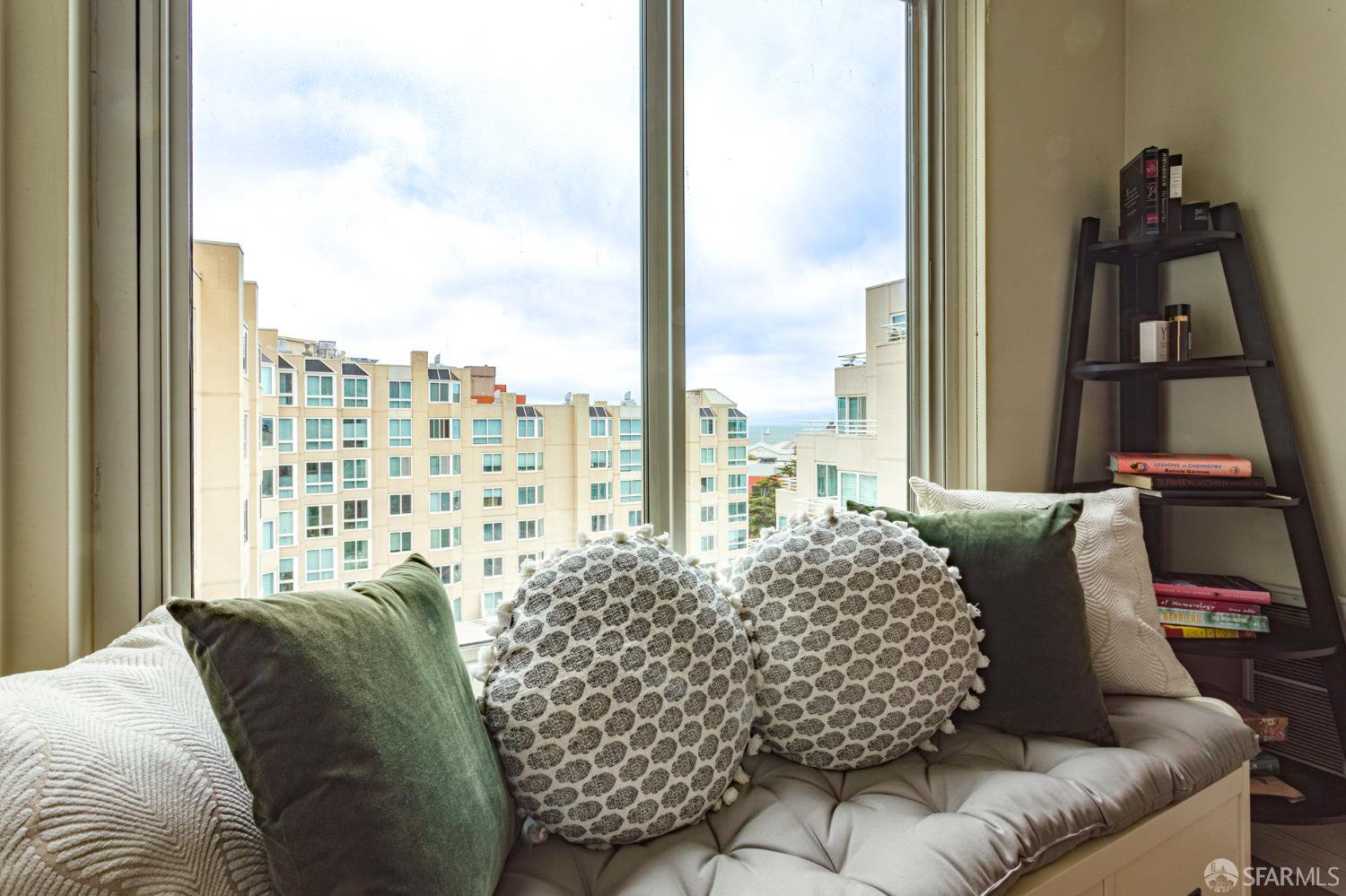 Photo #15: 425061933 Listing: Photo #15