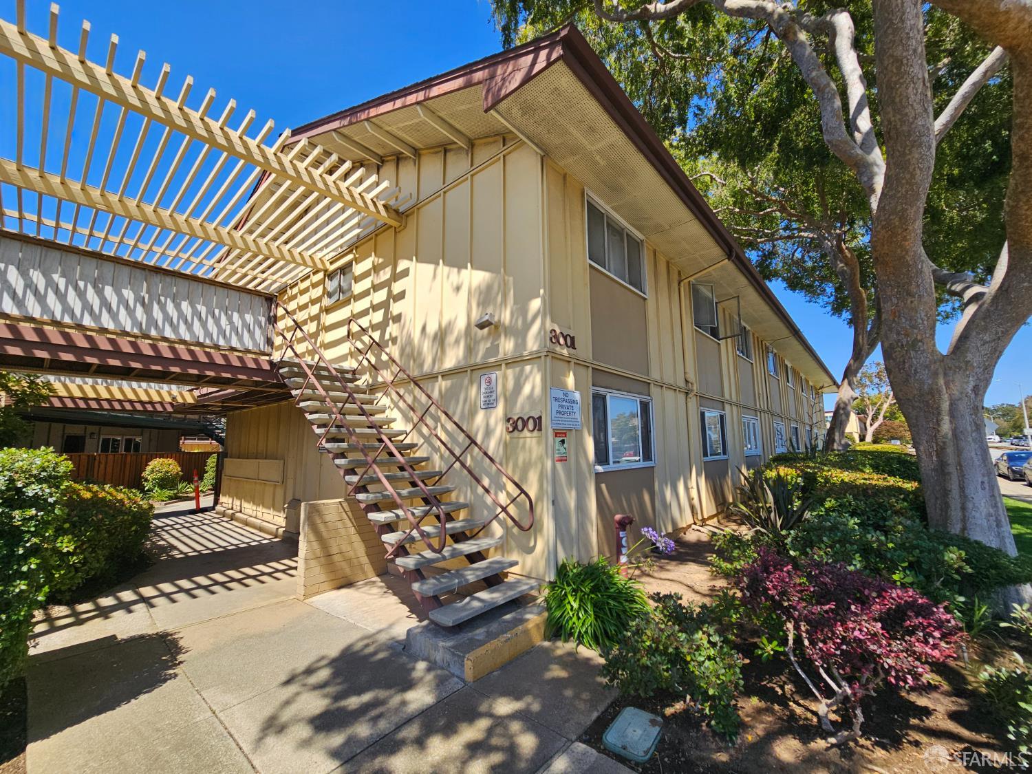 Detail Gallery Image 35 of 41 For 3001 Los Prados St #104,  San Mateo,  CA 94403 - 2 Beds | 2 Baths