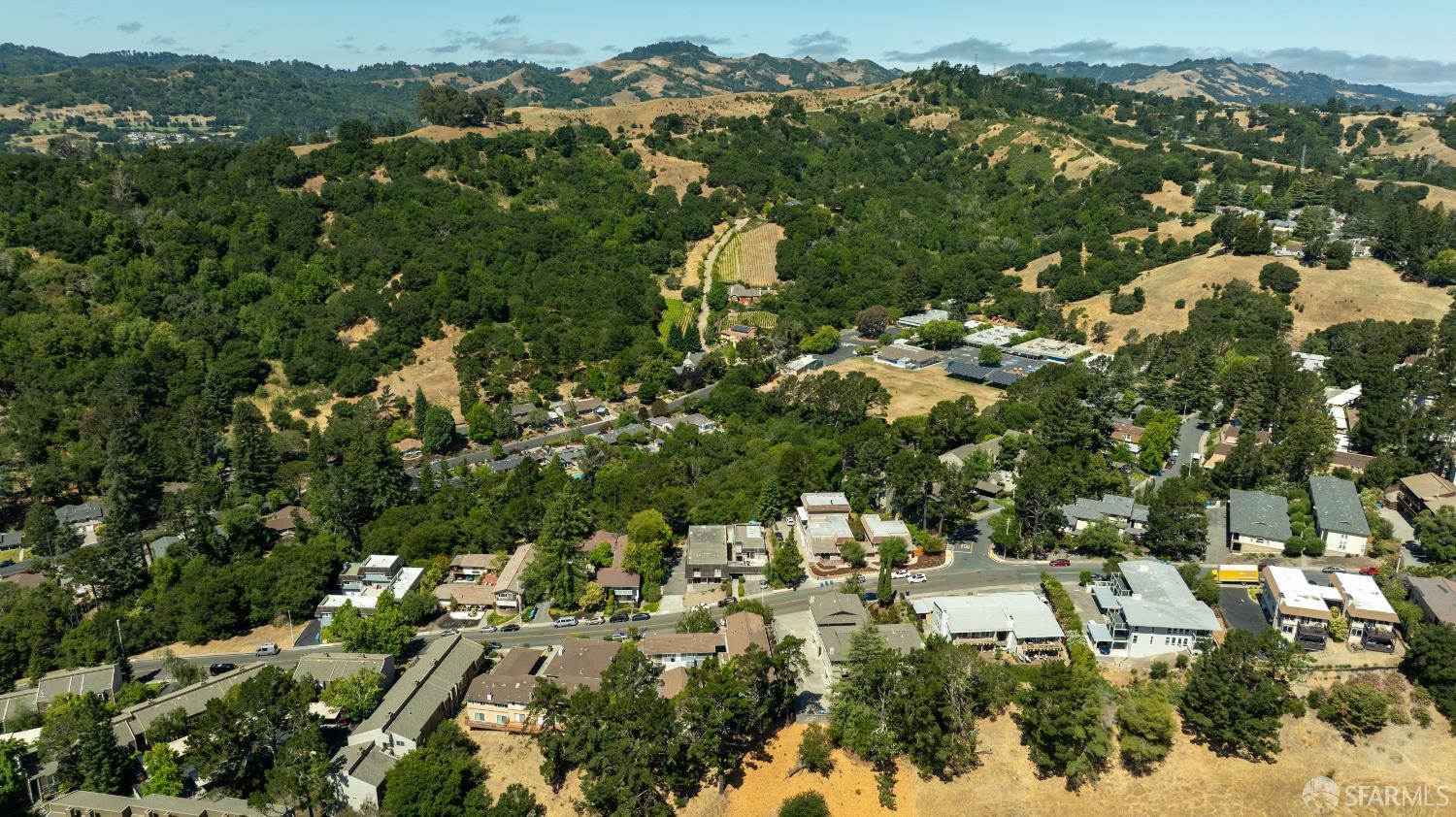 Detail Gallery Image 10 of 42 For 2036 Ascot Dr, Moraga,  CA 94556 - – Beds | – Baths