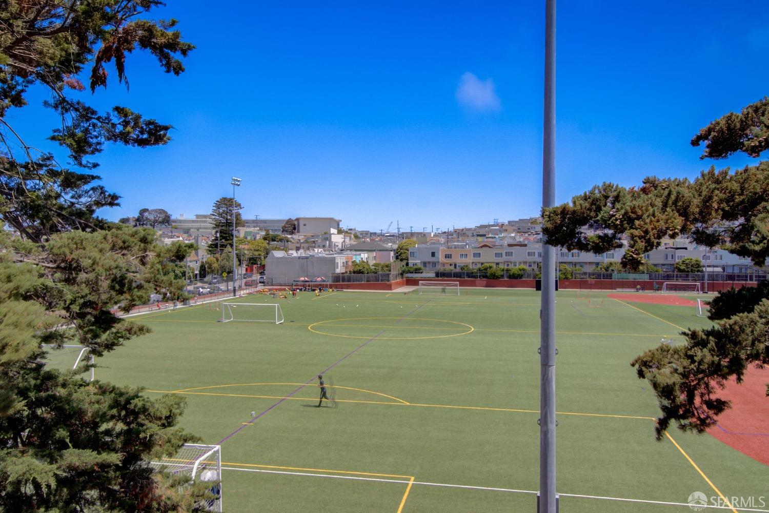 Detail Gallery Image 20 of 22 For 901 Bayshore Blvd #307,  San Francisco,  CA 94124 - 2 Beds | 2 Baths
