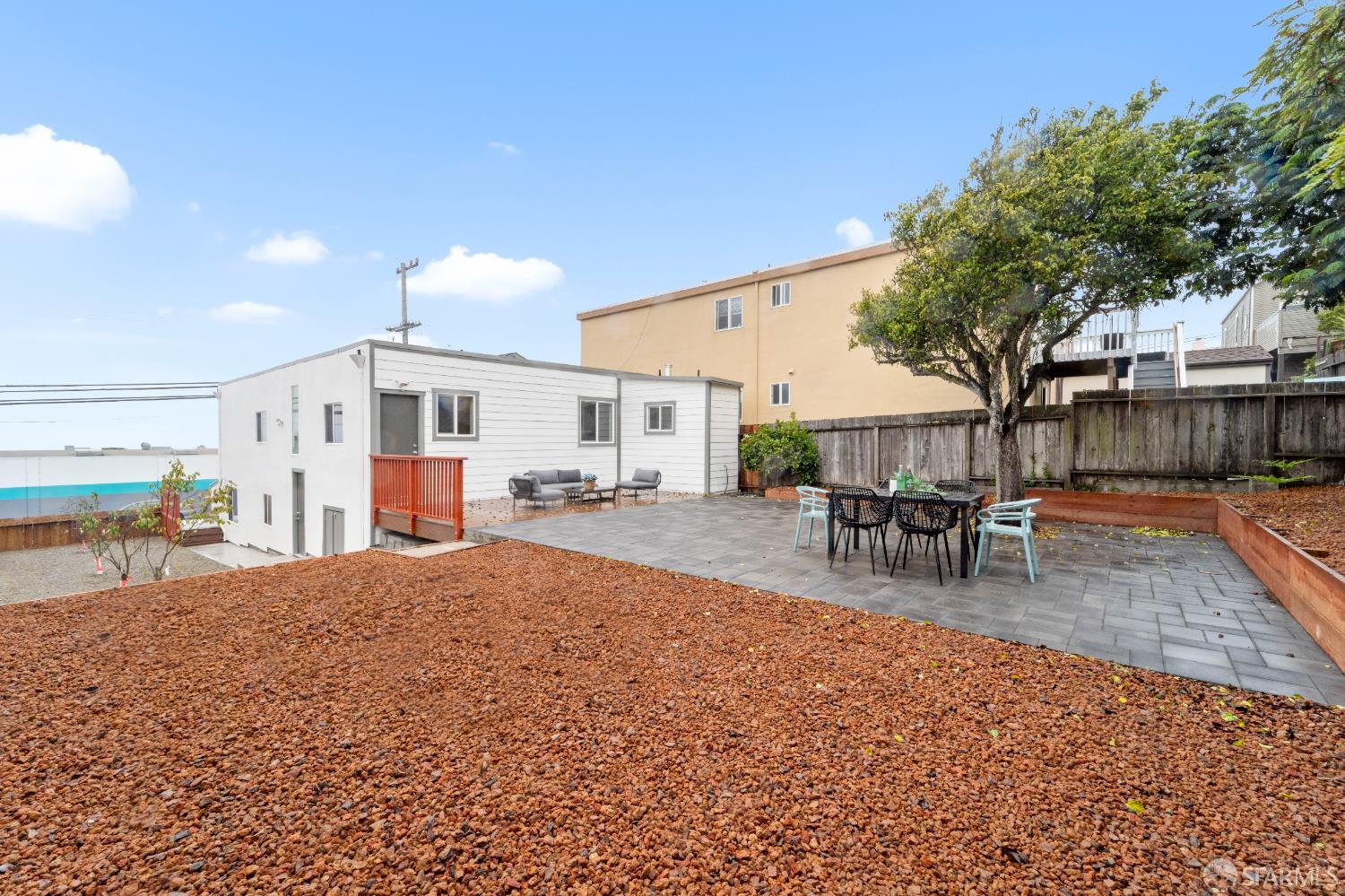 Detail Gallery Image 44 of 59 For 611 Hillside Blvd, Daly City,  CA 94014 - 4 Beds | 2 Baths