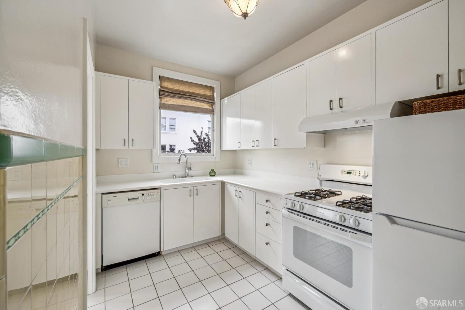 Detail Gallery Image 9 of 18 For 2801 Octavia St #3,  San Francisco,  CA 94123 - 1 Beds | 1 Baths